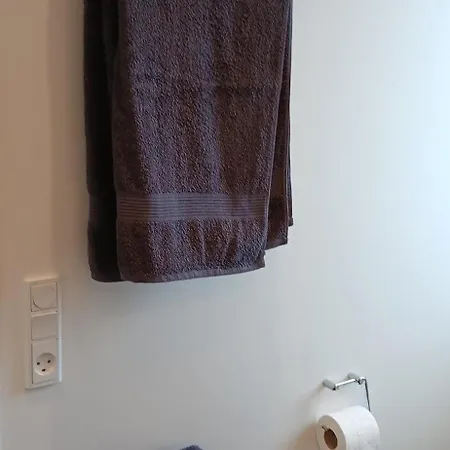 - Taet Pa By Og Blokhus