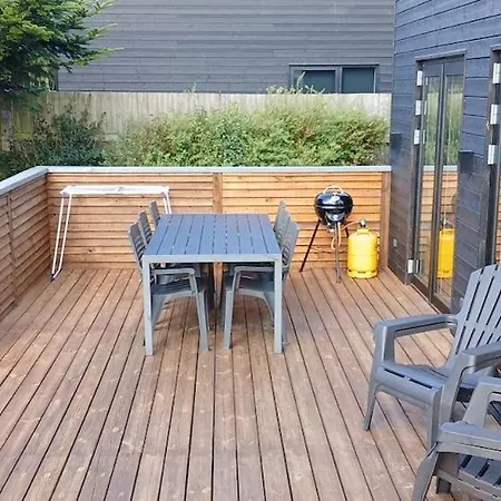 - Taet Pa By Og * Blokhus